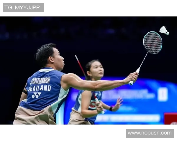 重庆羽毛球队在大师赛中的精彩表现与实力分析